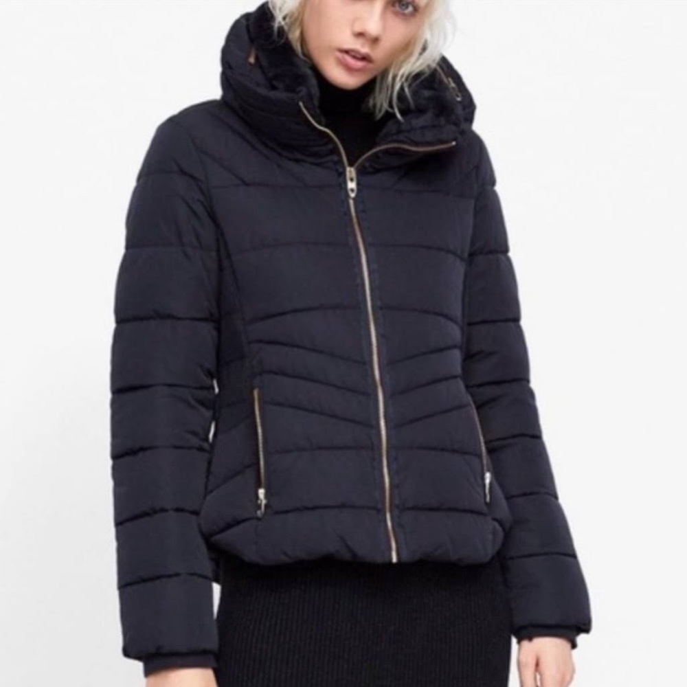 Zara Black Hooded Quilted Puffer Jacket